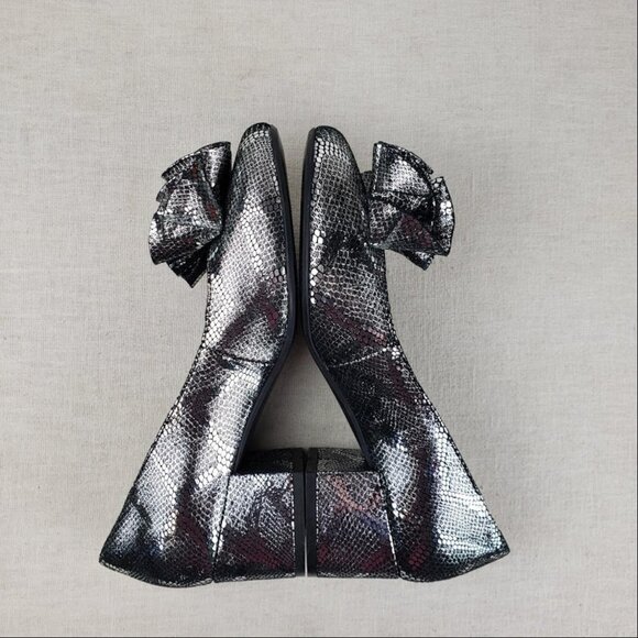 Cecelia New York Lilly Pumps Silver Metallic Snake Rosette Block Heel Size 6.5 - Picture 4 of 9